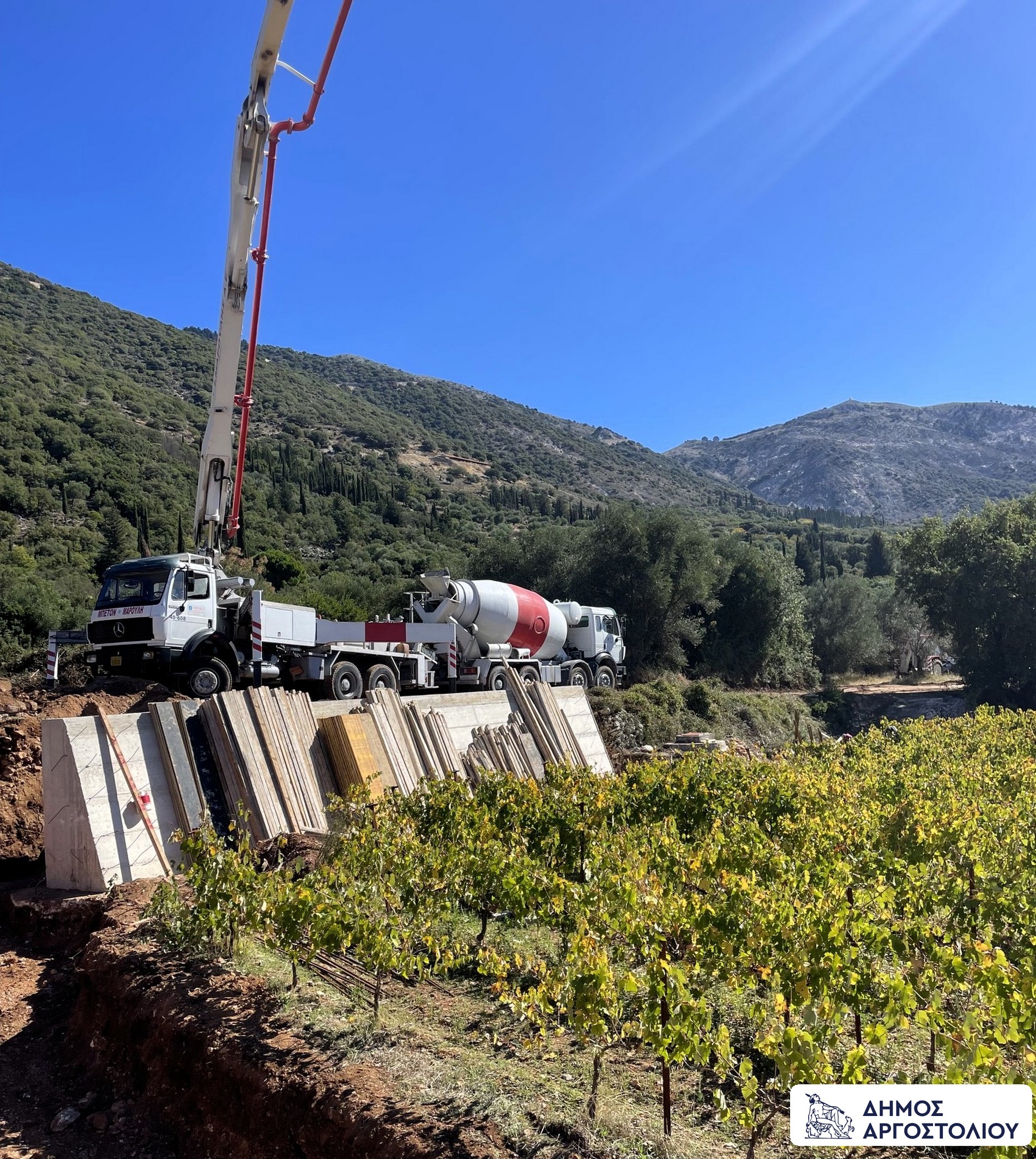 Έργα αποκατάστασης σε όλη την έκταση του Δήμου Αργοστολίου – Σε εξέλιξη οι εργασίες στα Ομαλά